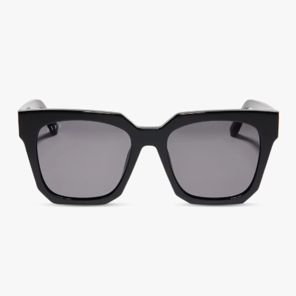 Ariana II Sunglasses in Black/Grey - Picture 2 of 6